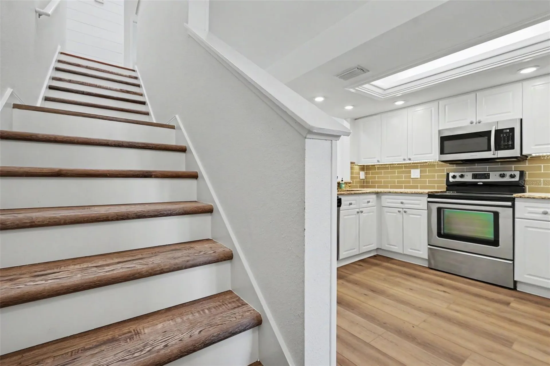 269 Madeira Circle St Petersburg FL 33715