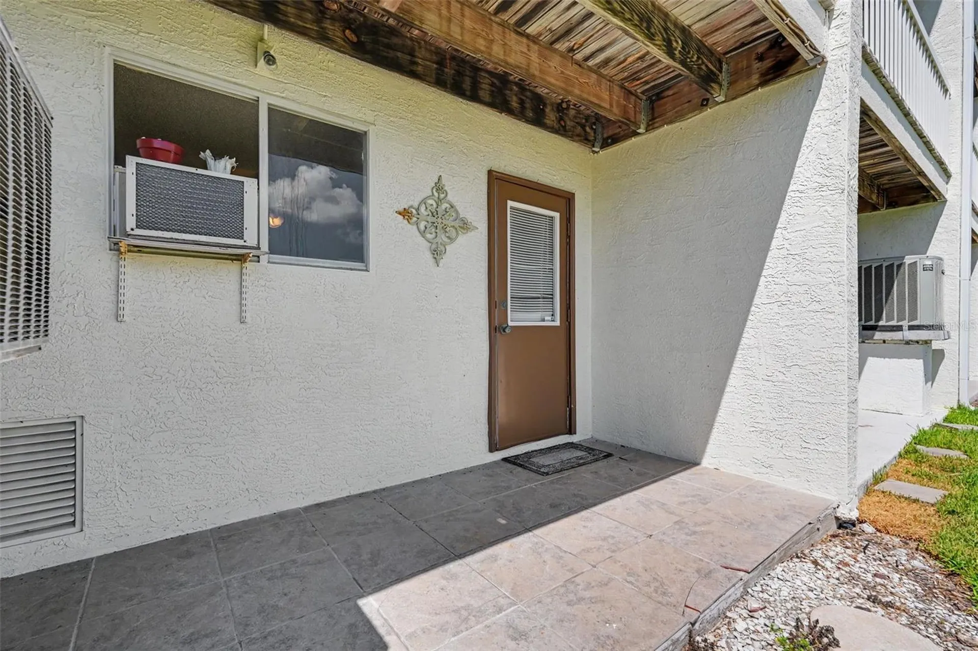 269 Madeira Circle St Petersburg FL 33715