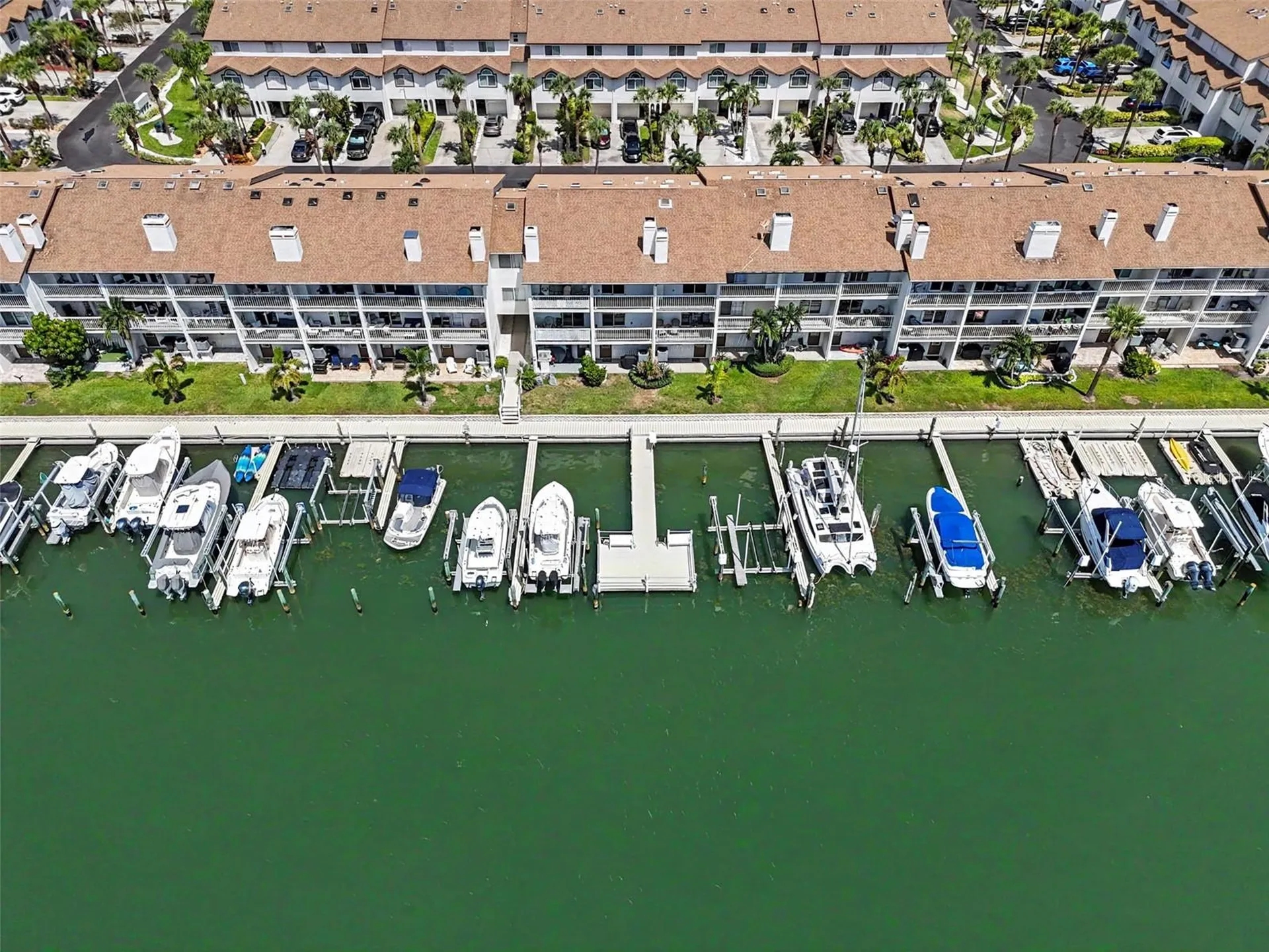 269 Madeira Circle St Petersburg FL 33715