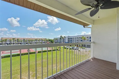 269 Madeira Circle St Petersburg FL 33715