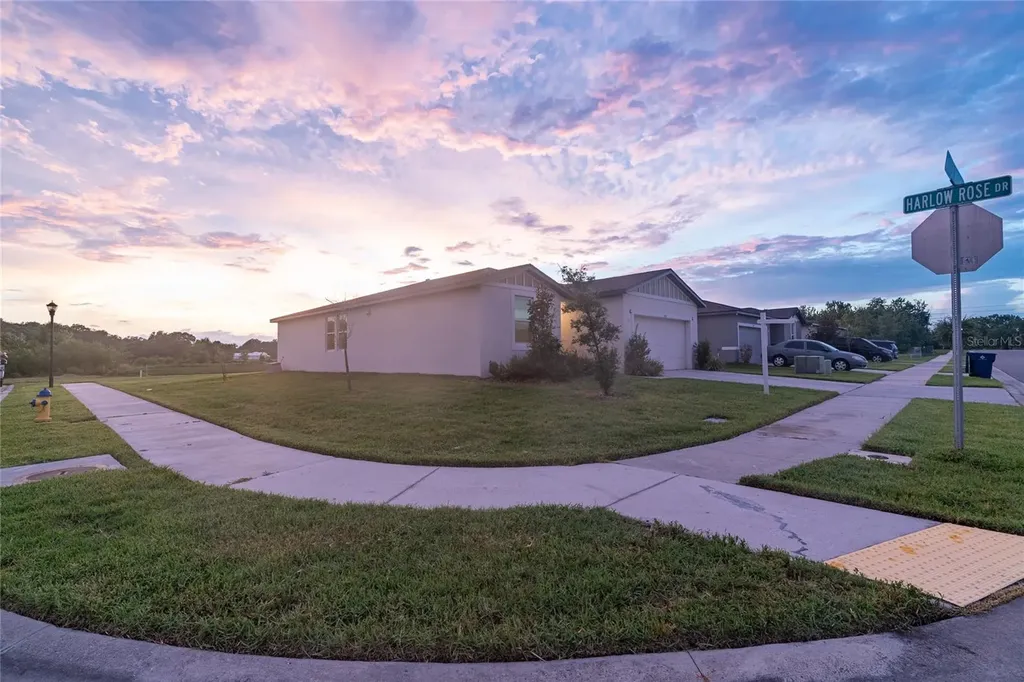 3303 Asher Moon Lane Zephyrhills FL 33540
