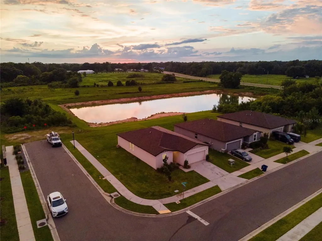 3303 Asher Moon Lane Zephyrhills FL 33540