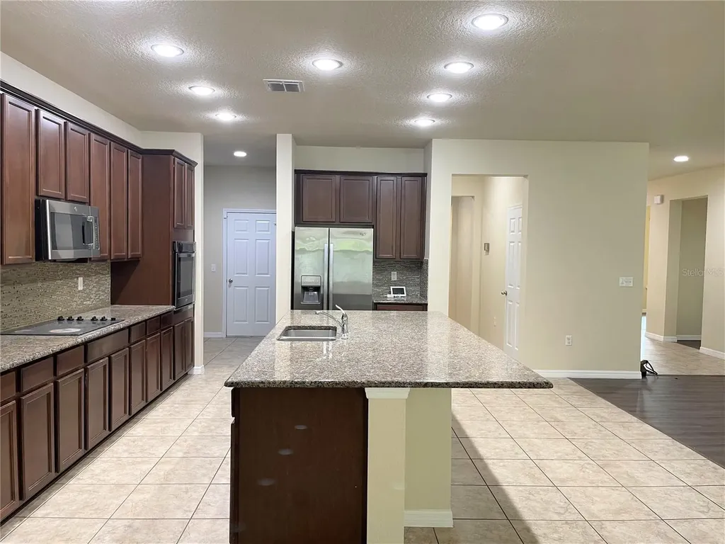 8415 Morehouse Drive Orlando FL 32836