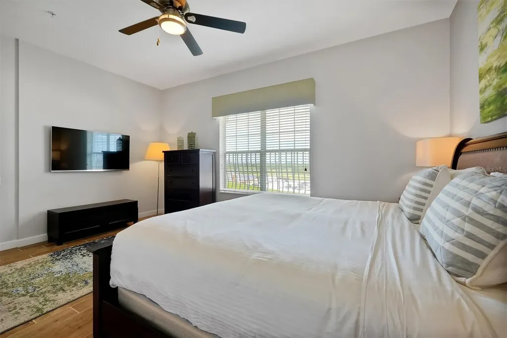 5048 Shoreway Loop Orlando FL 32819