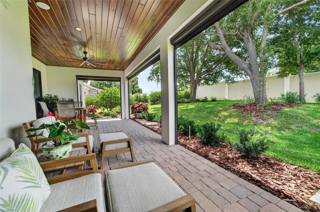 5391 Clubhouse Hills Lane Lakeland FL 33812