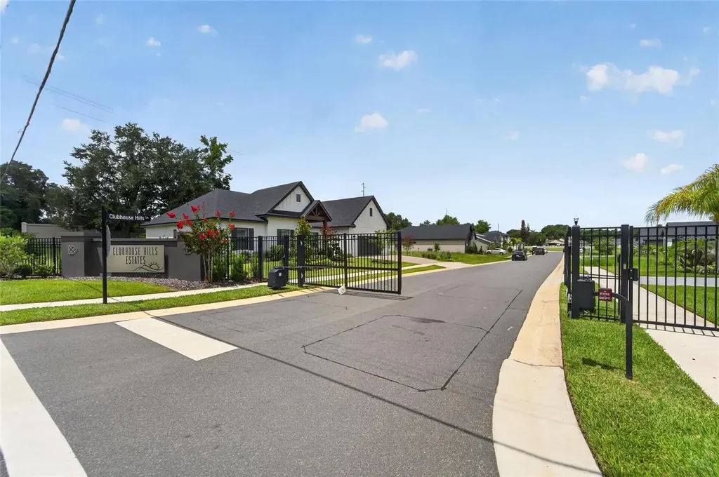 5391 Clubhouse Hills Lane Lakeland FL 33812