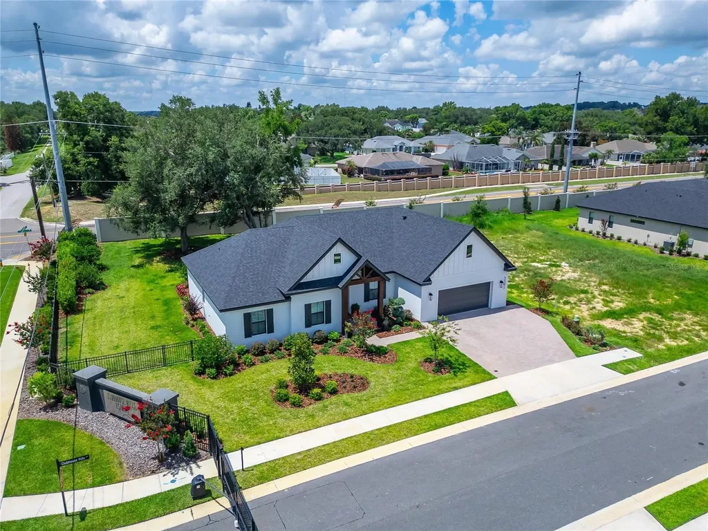 5391 Clubhouse Hills Lane Lakeland FL 33812