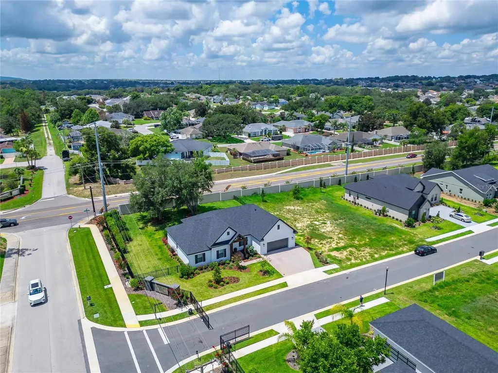 5391 Clubhouse Hills Lane Lakeland FL 33812