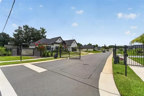 5391 Clubhouse Hills Lane Lakeland FL 33812