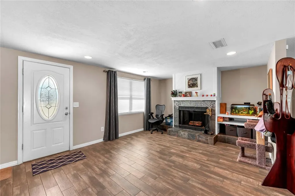 1815 30th Street SE Ruskin FL 33570