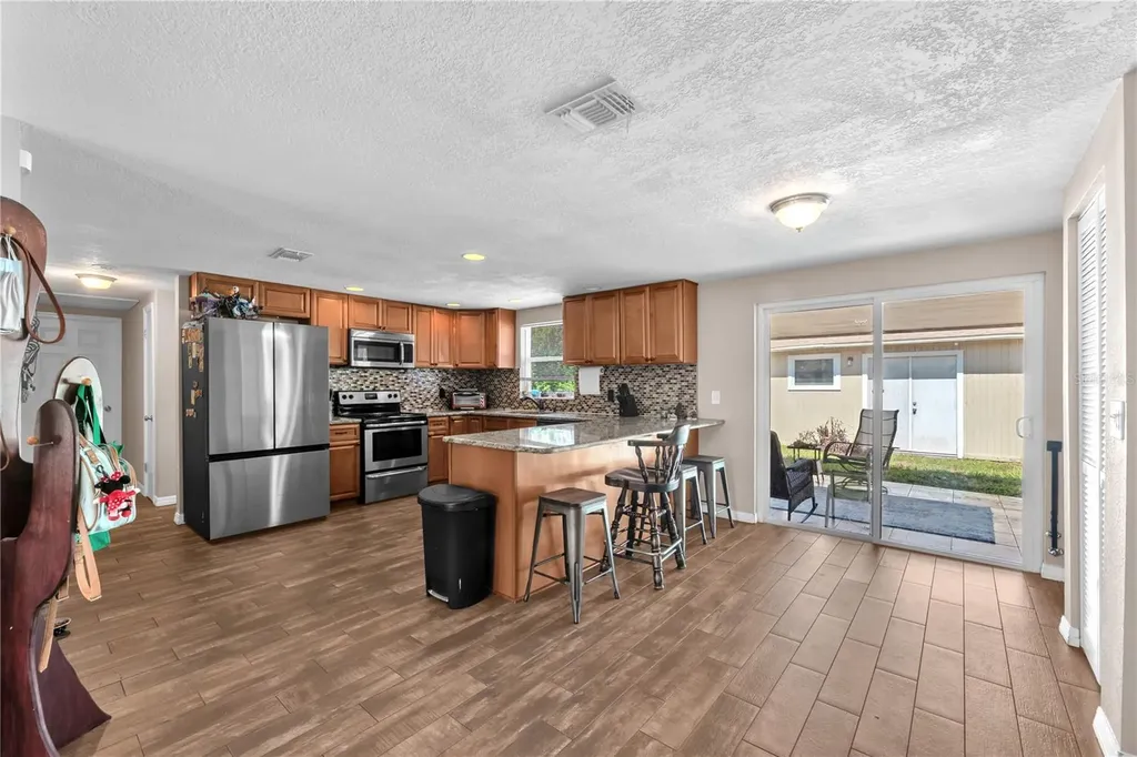 1815 30th Street SE Ruskin FL 33570