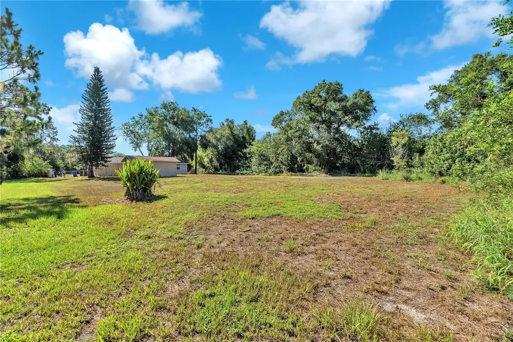 1815 30th Street SE Ruskin FL 33570
