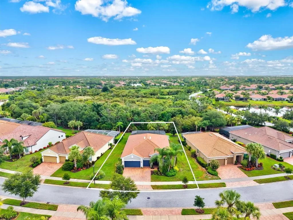 19556 Petrino Street Venice FL 34293