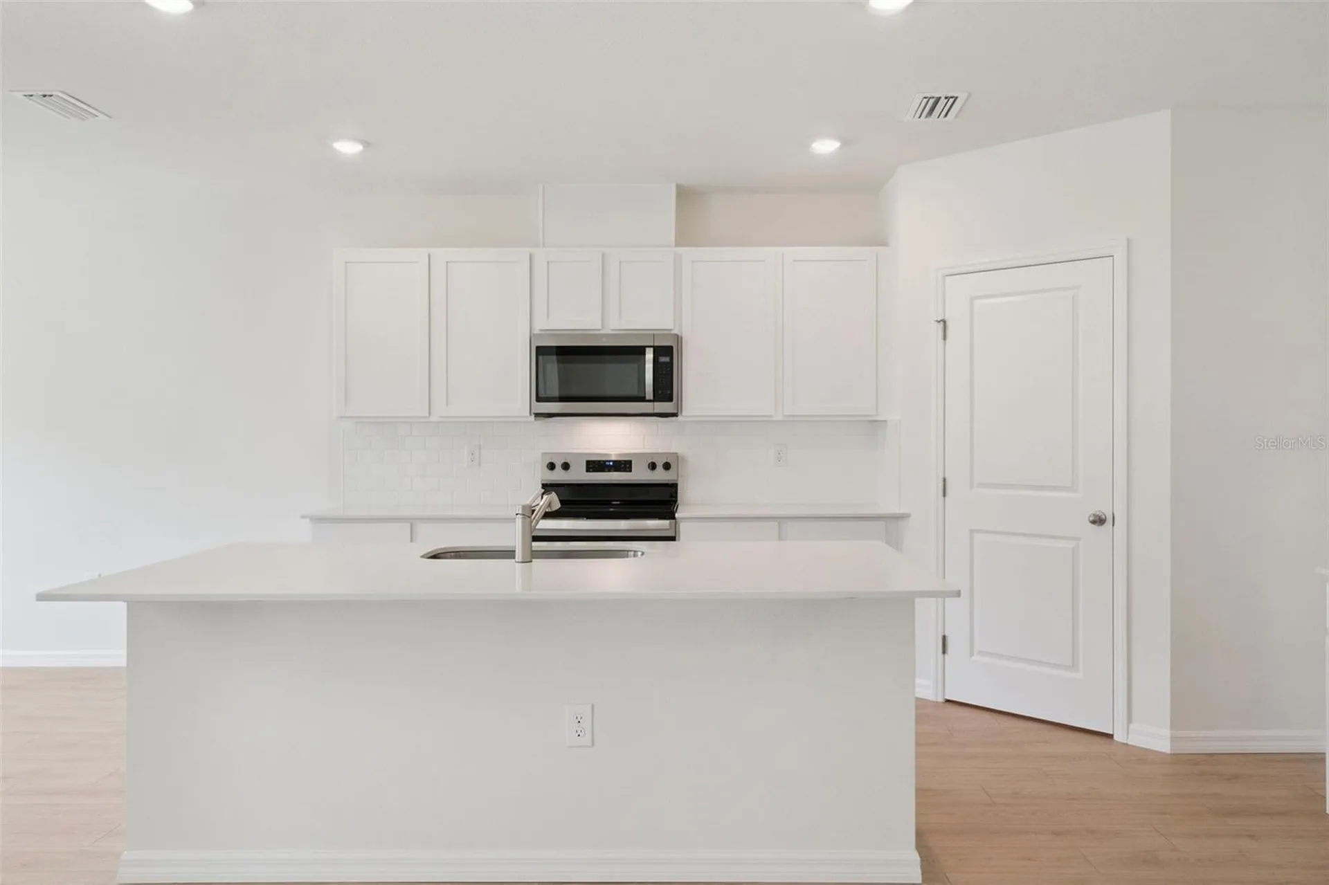 1168 Morfontaine Street Daytona Beach FL 32124