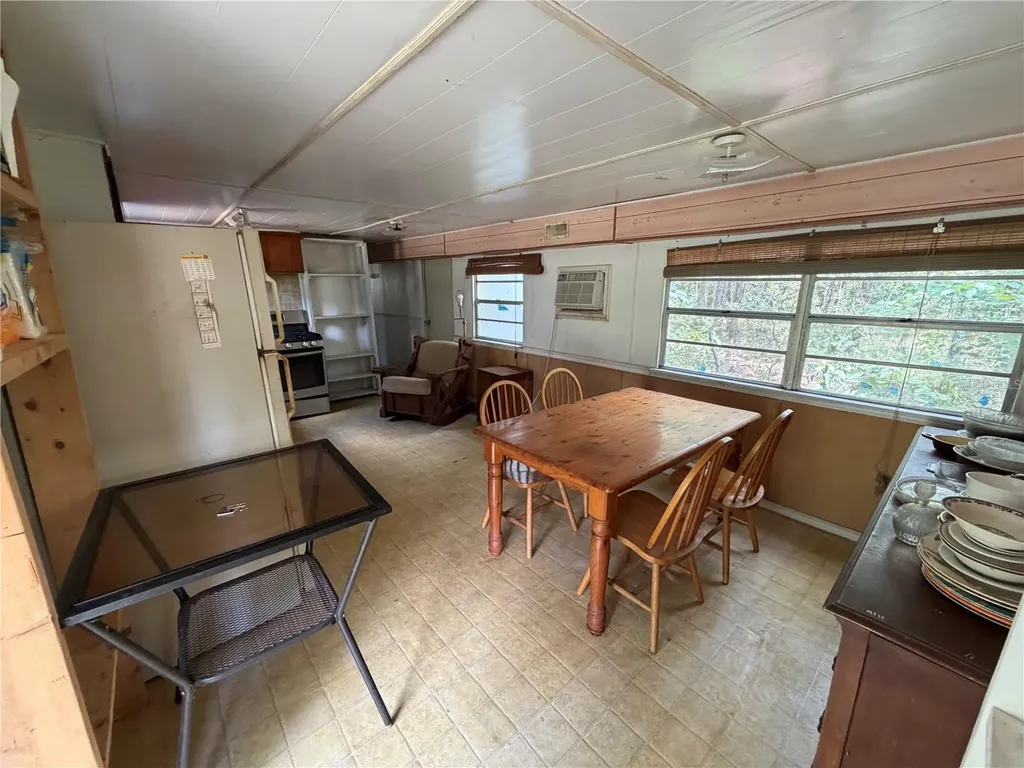 9730 NE State Road 24 Archer FL 32618