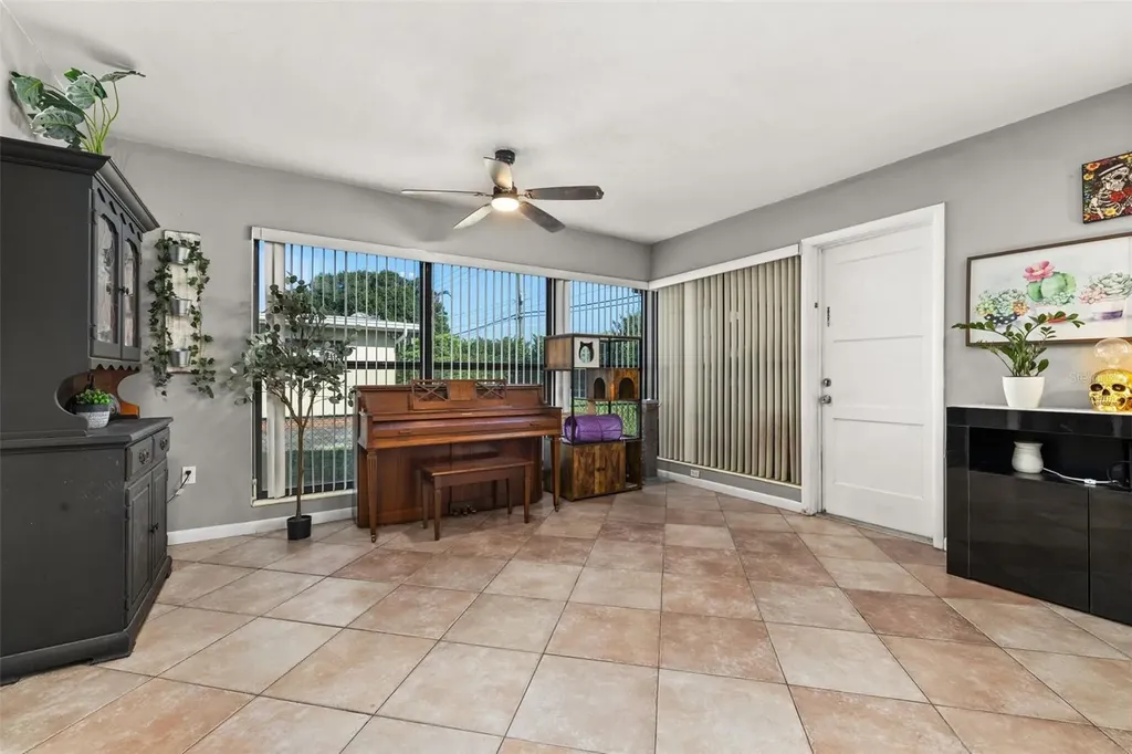 932 Glenmore Circle Melbourne FL 32901