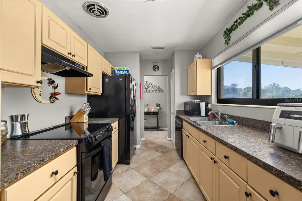 932 Glenmore Circle Melbourne FL 32901