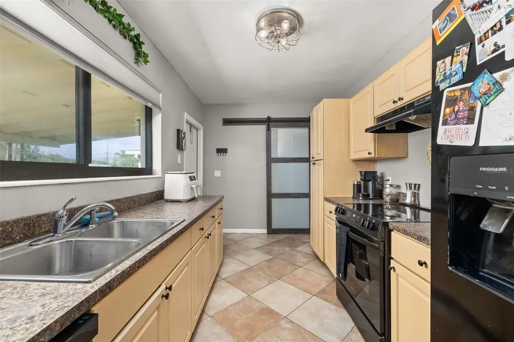 932 Glenmore Circle Melbourne FL 32901