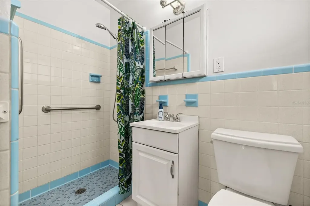 932 Glenmore Circle Melbourne FL 32901