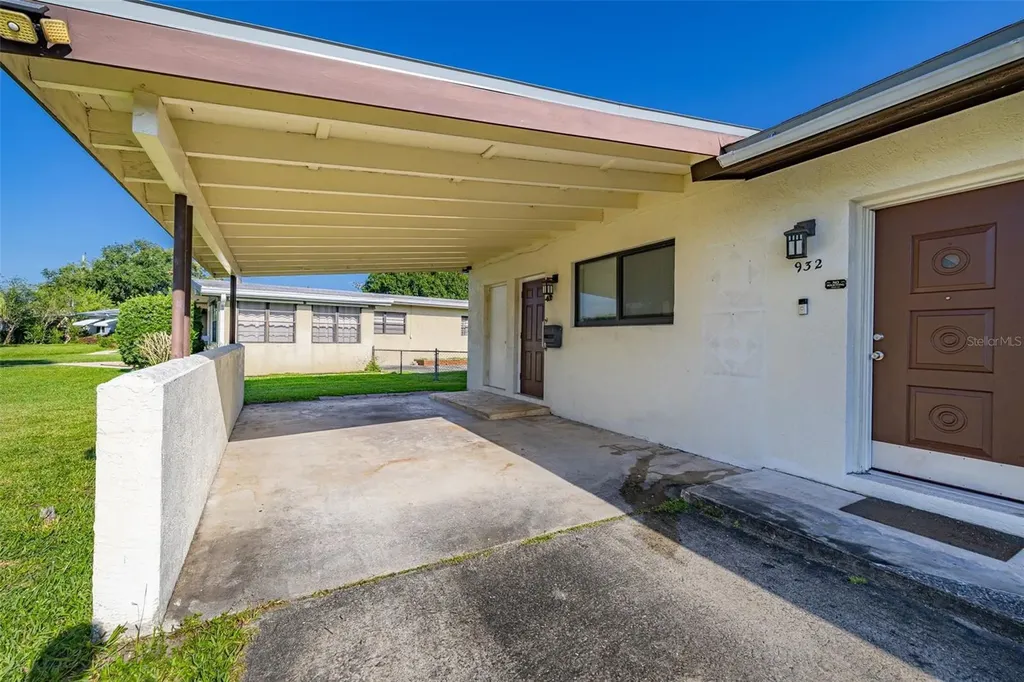 932 Glenmore Circle Melbourne FL 32901
