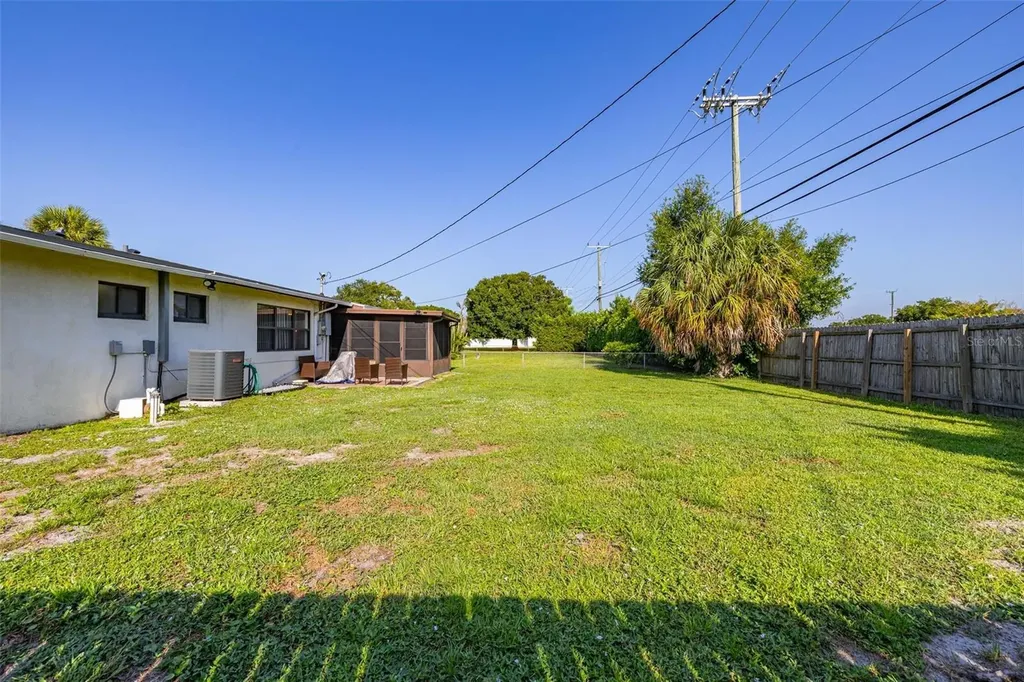932 Glenmore Circle Melbourne FL 32901