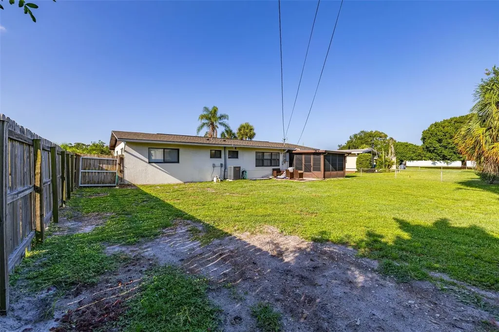 932 Glenmore Circle Melbourne FL 32901