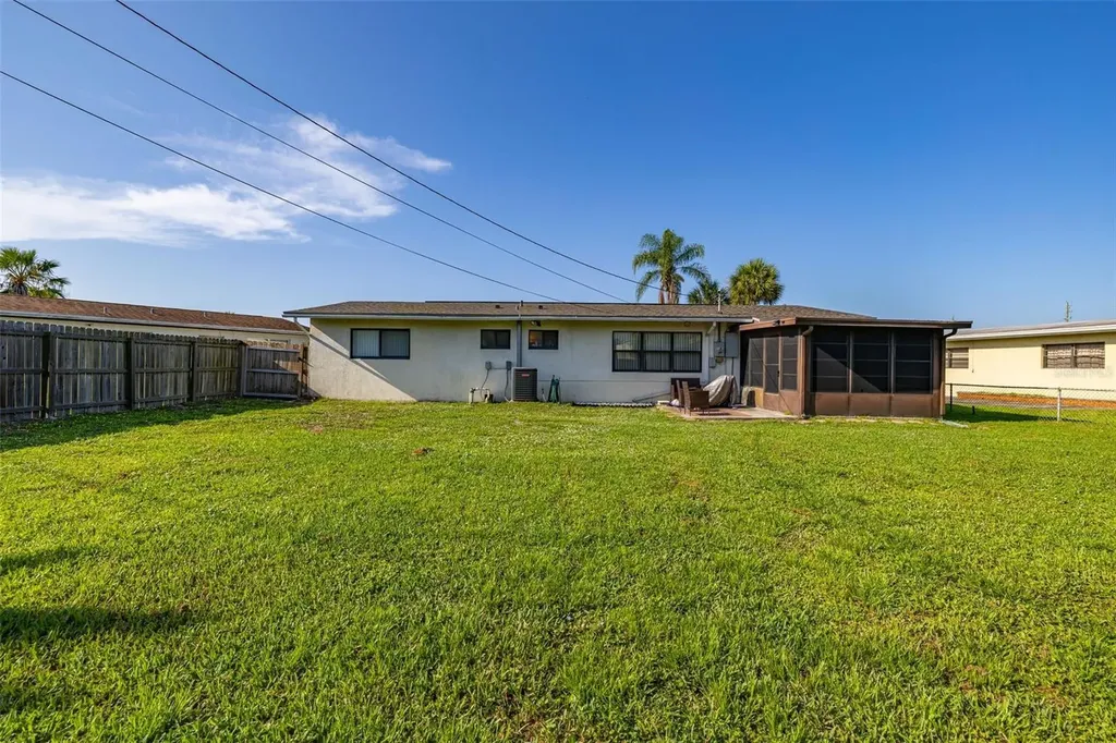 932 Glenmore Circle Melbourne FL 32901