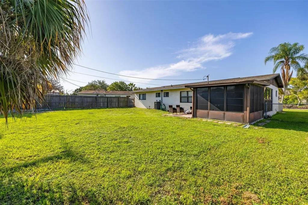 932 Glenmore Circle Melbourne FL 32901