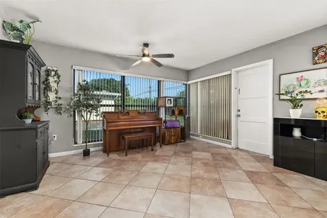 932 Glenmore Circle Melbourne FL 32901