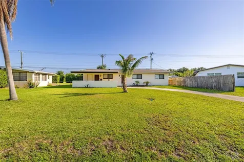 932 Glenmore Circle Melbourne FL 32901