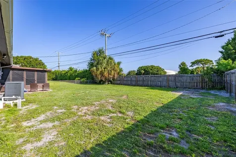 932 Glenmore Circle Melbourne FL 32901