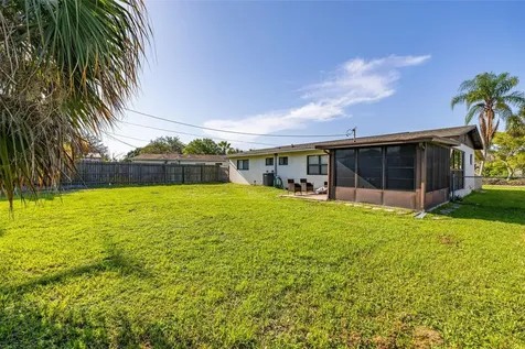 932 Glenmore Circle Melbourne FL 32901