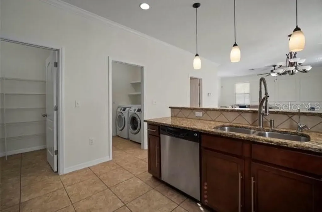 2623 Holly Bluff Court Plant City FL 33566