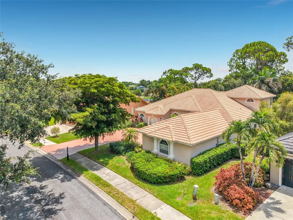 2221 Oxford Ridge Circle Lehigh Acres FL 33973