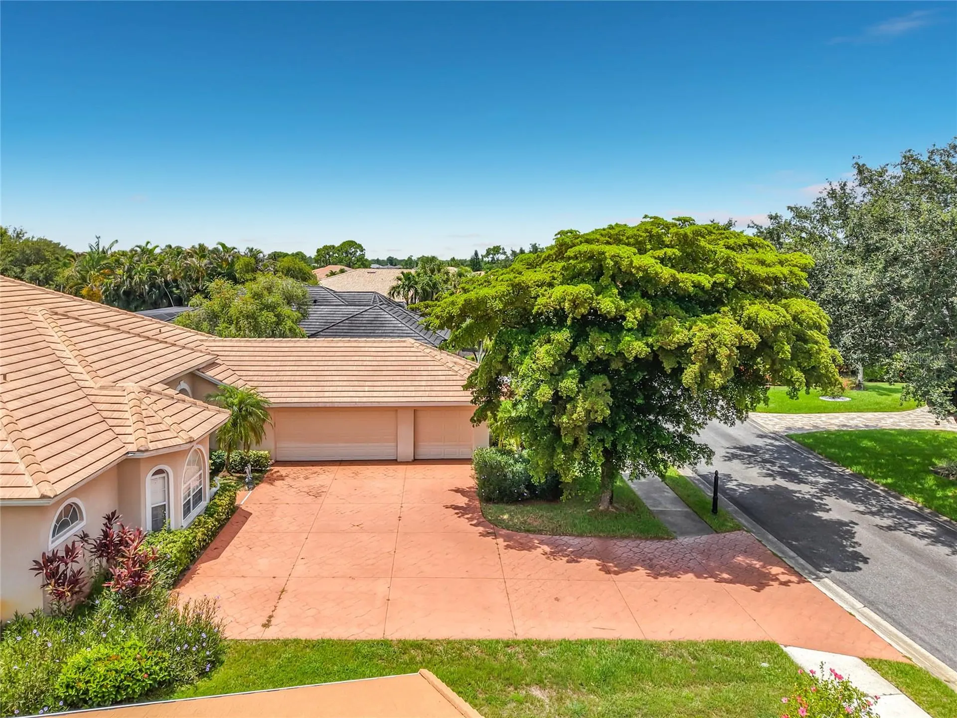 2221 Oxford Ridge Circle Lehigh Acres FL 33973