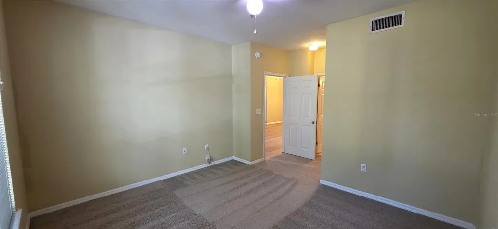 5618 Pinnacle Heights Circle Tampa FL 33624