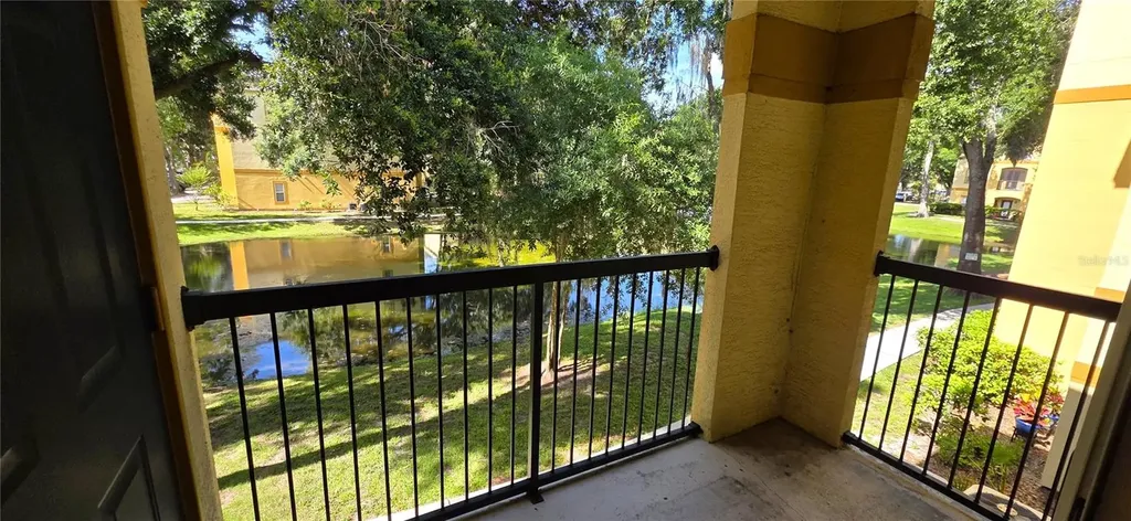 5618 Pinnacle Heights Circle Tampa FL 33624