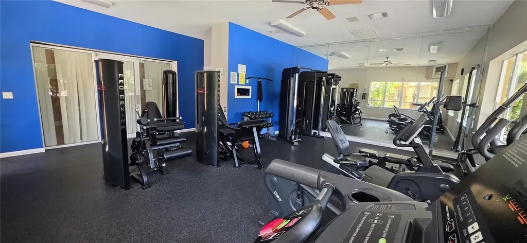 5618 Pinnacle Heights Circle Tampa FL 33624