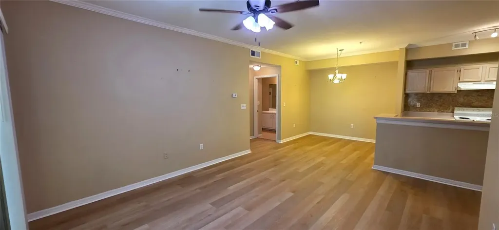 5618 Pinnacle Heights Circle Tampa FL 33624