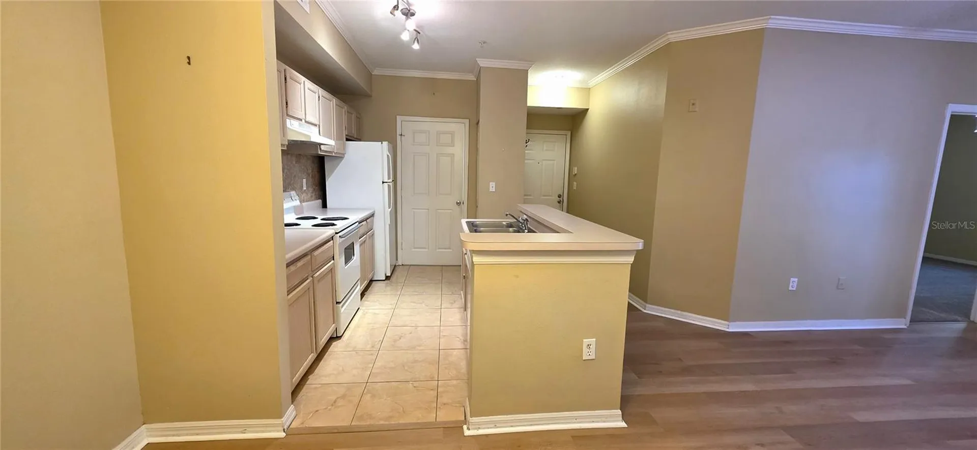 5618 Pinnacle Heights Circle Tampa FL 33624