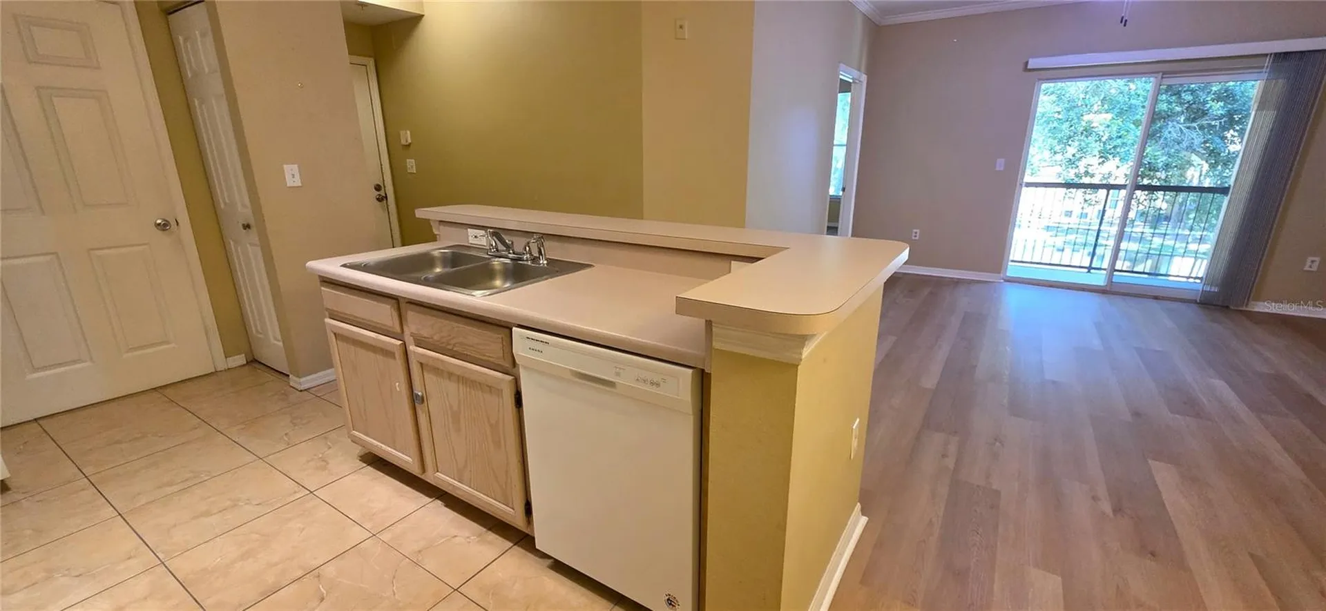 5618 Pinnacle Heights Circle Tampa FL 33624
