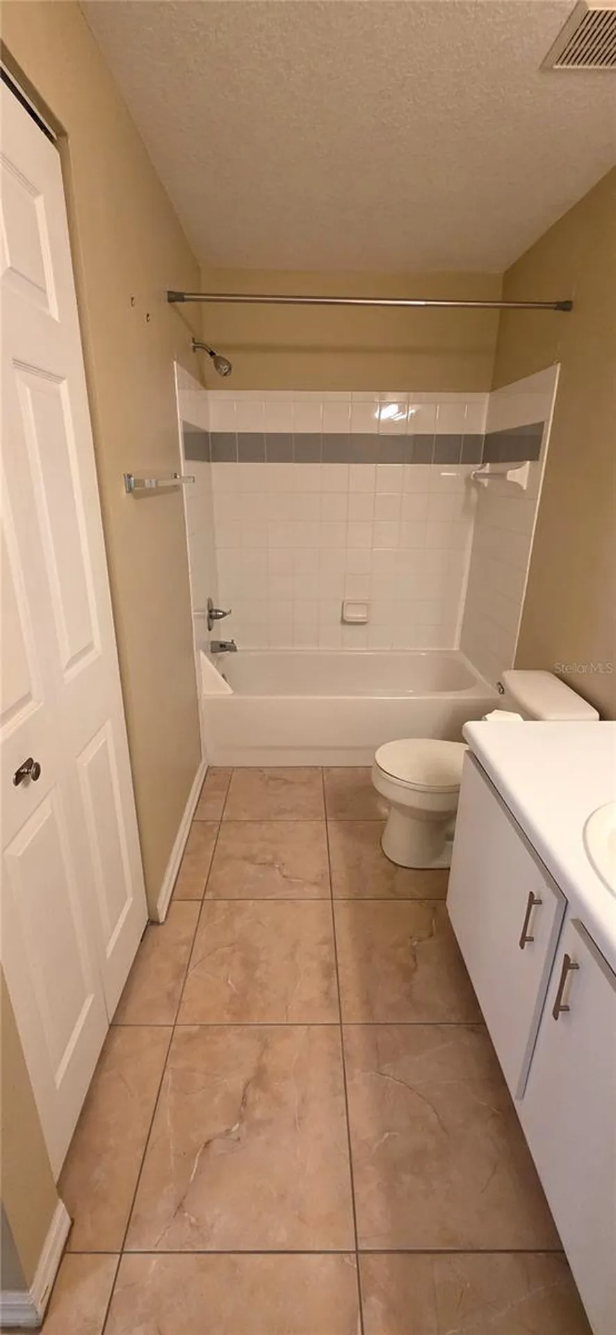 5618 Pinnacle Heights Circle Tampa FL 33624