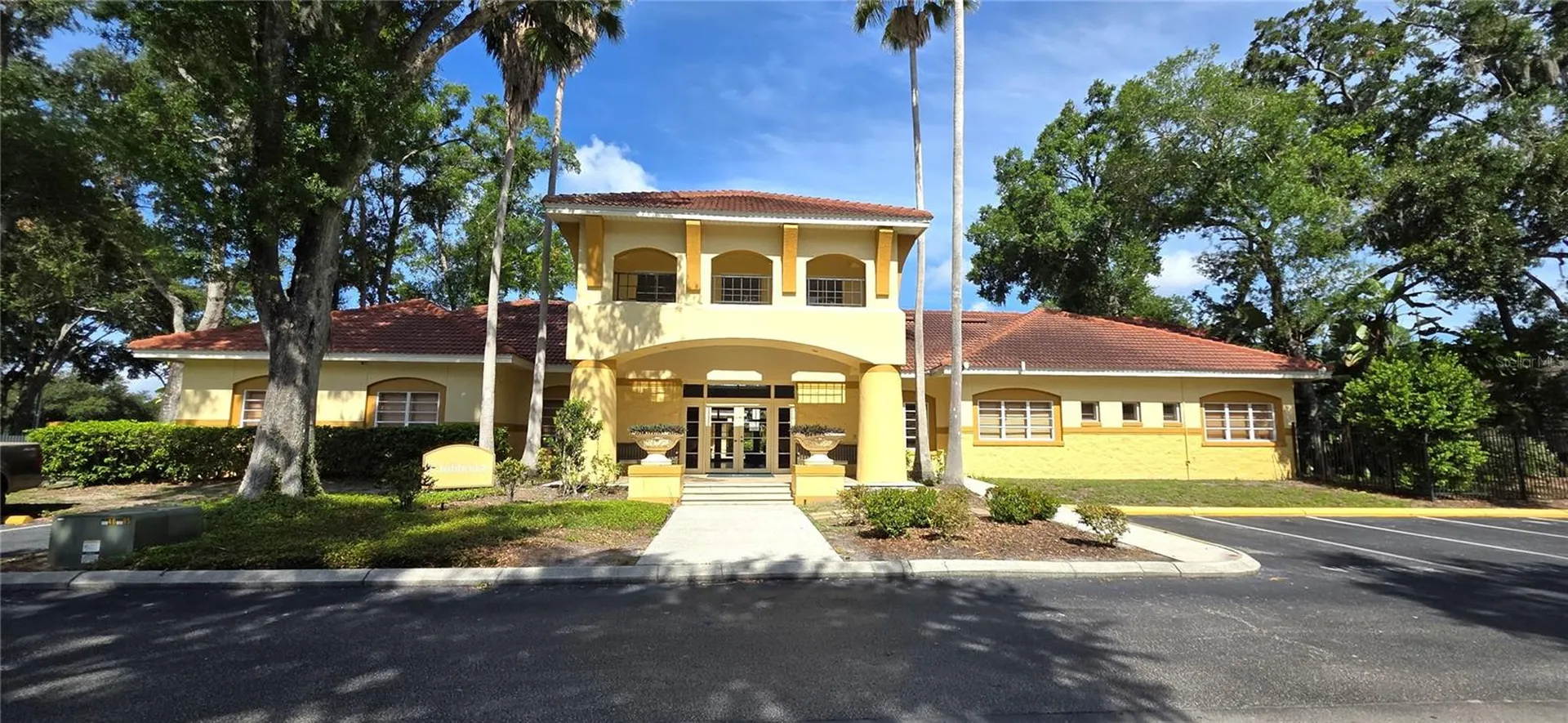 5618 Pinnacle Heights Circle Tampa FL 33624