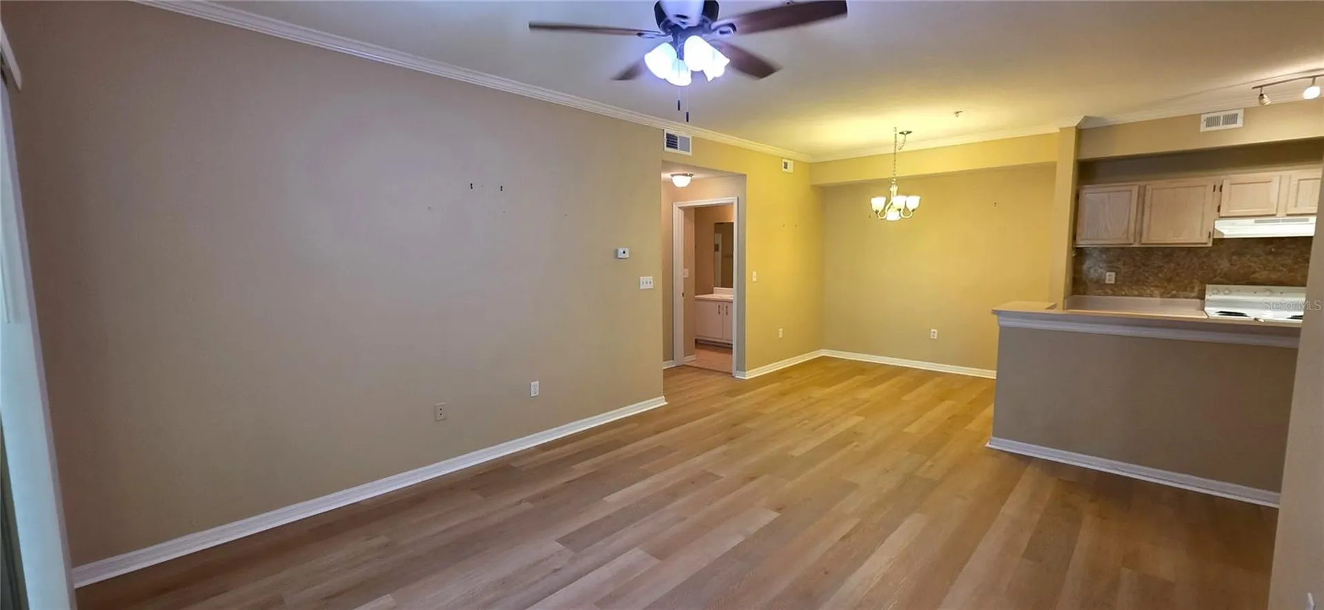 5618 Pinnacle Heights Circle Tampa FL 33624