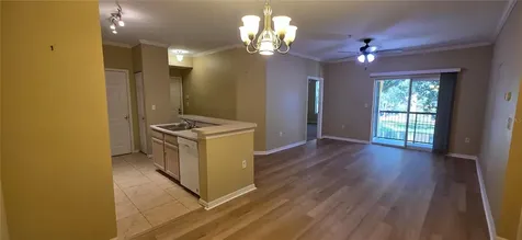 5618 Pinnacle Heights Circle Tampa FL 33624
