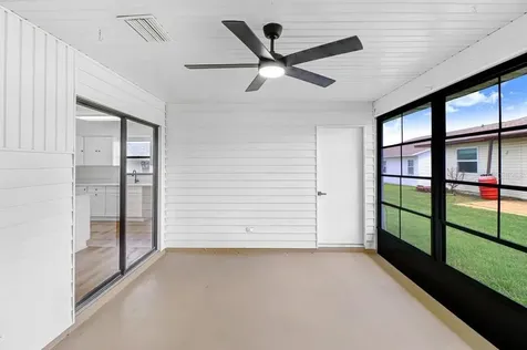 3250 Pebble Bend Drive Lakeland FL 33810