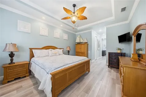 514 Honeyflower Loop Bradenton FL 34212