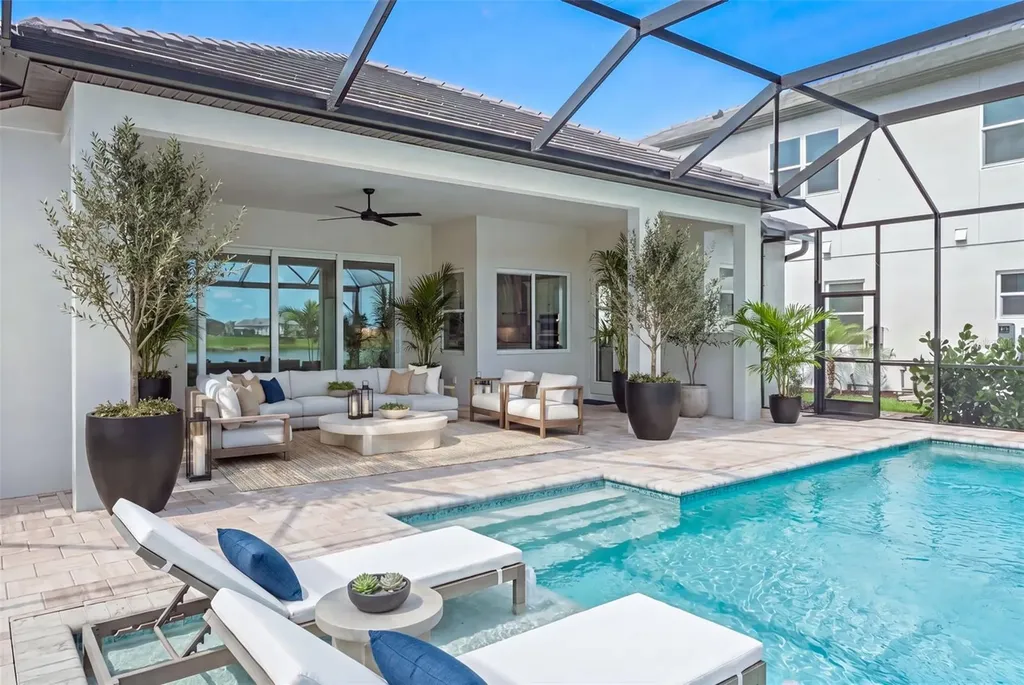 844 Blue Shell Loop Sarasota FL 34240