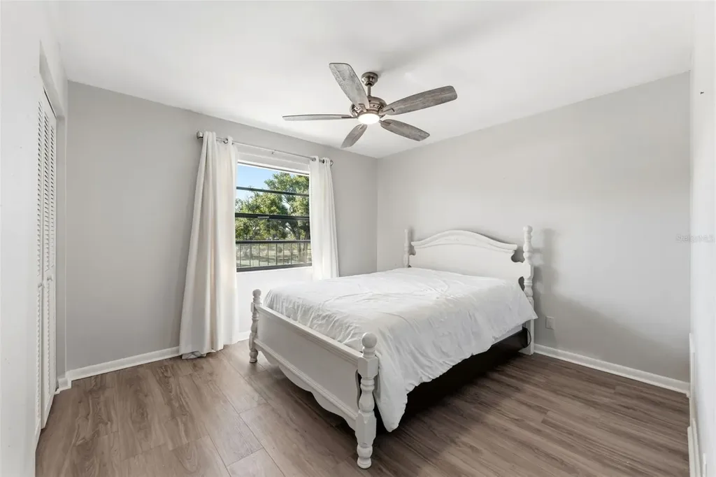 101 Lake Avenue NE Largo FL 33771