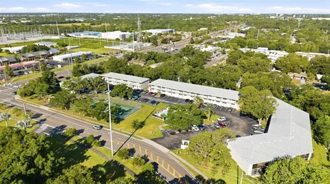 101 Lake Avenue NE Largo FL 33771